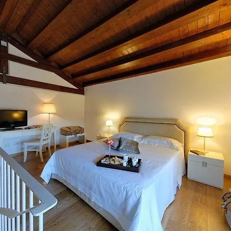 Hotel Bonocore Maletto & Cardillo